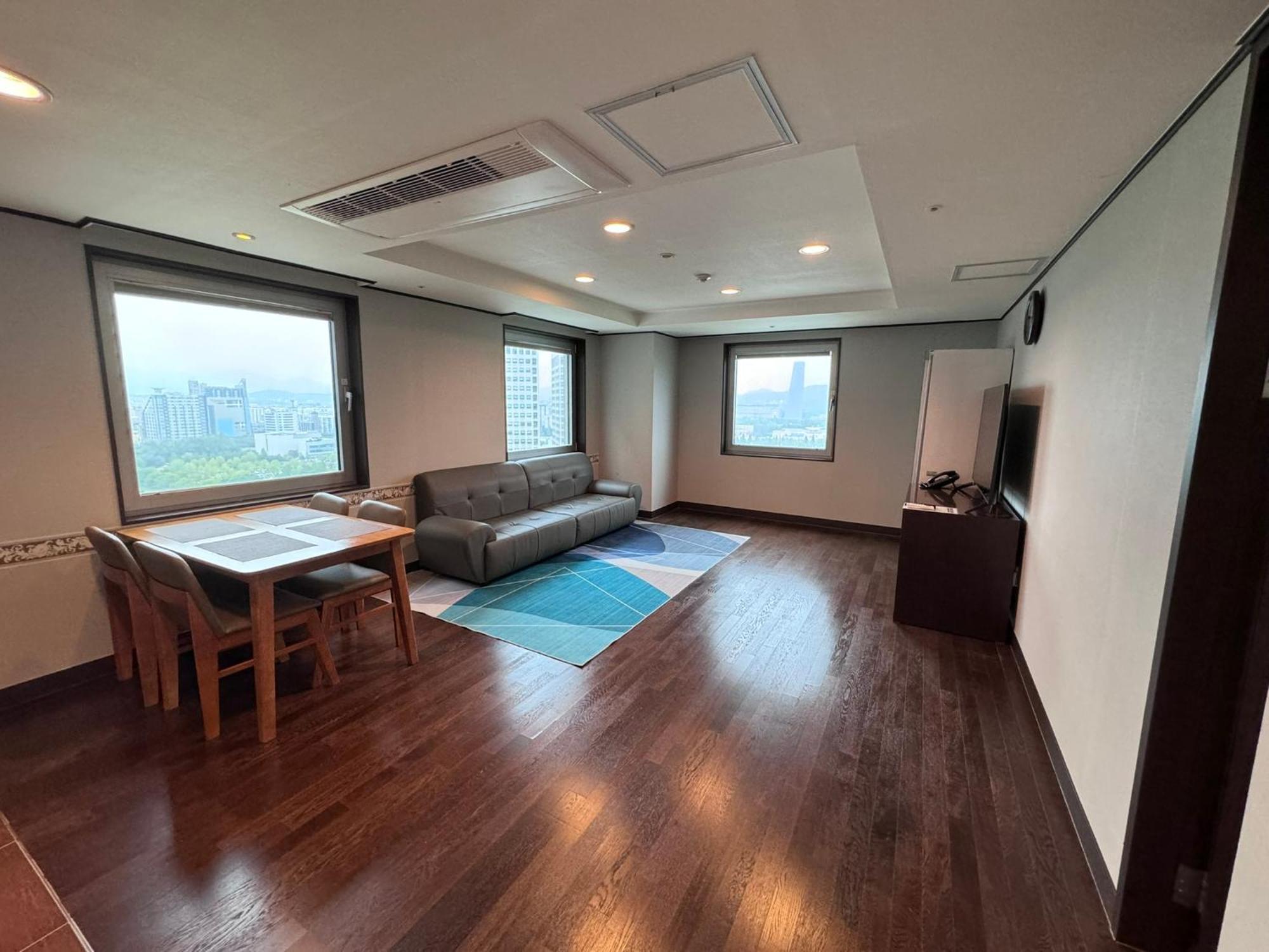 Toyoko Inn Daejeon Government Complex Exterior photo