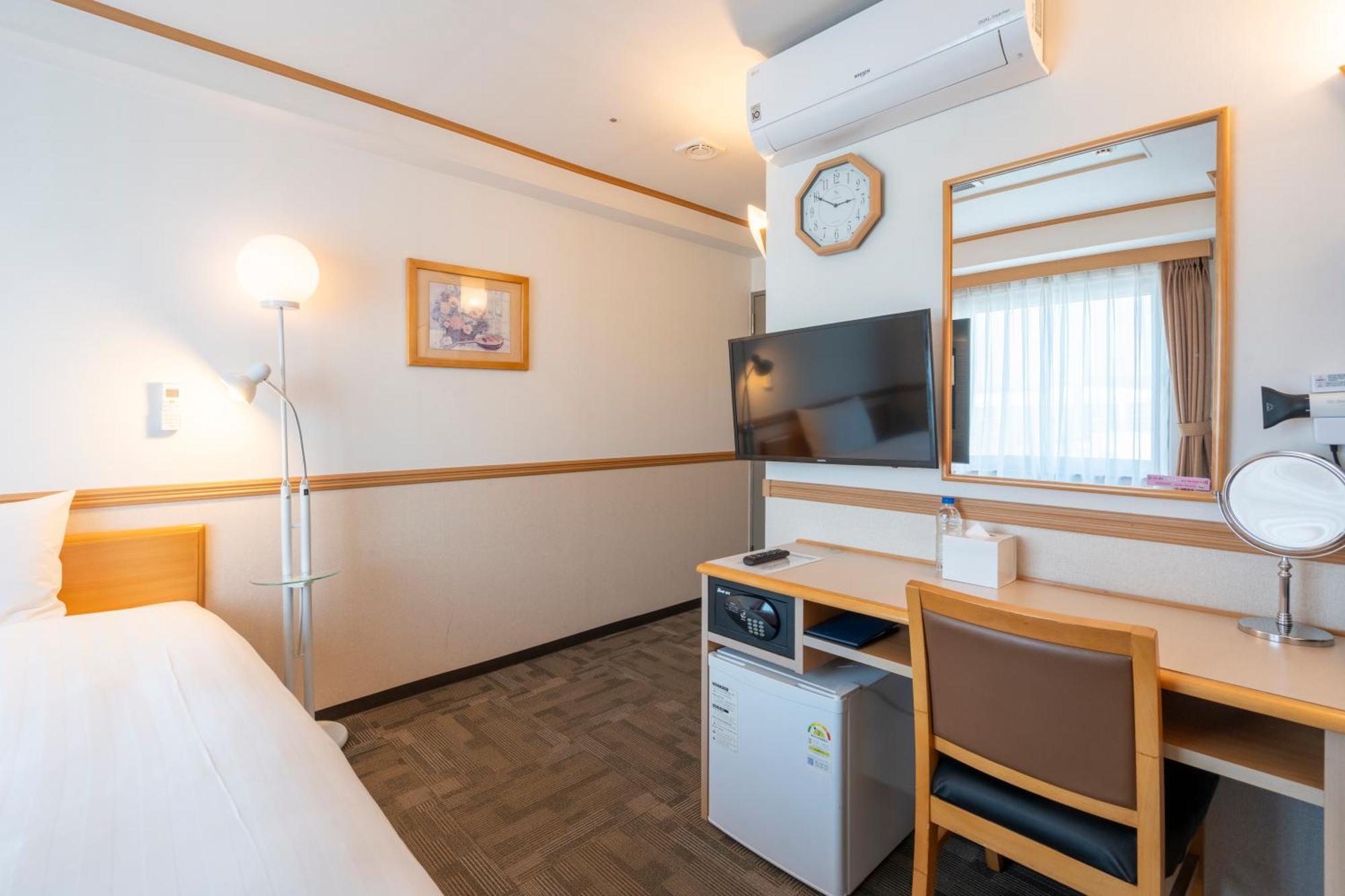 Toyoko Inn Daejeon Government Complex Exterior photo